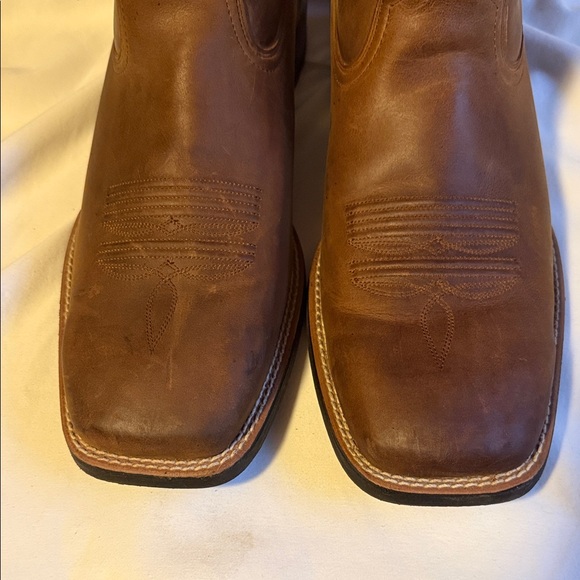 Ariat Men's Classic Brown Cowboy Boots - Picture 4 of 6